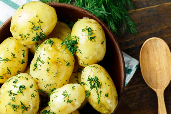 உருளைக்கிழங்கு நீரிழிவு நோயாளிகளுக்கு ஆபத்தா? | Potatoes Left In Water Are Dangerous For Patients
