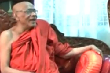 "..සියලු වැරැදිවල අනිසි විපාක විඳින්නට සිදු වුණේ, වැරැදි නො කළ සාමකාමී ගෝඨාභය රාජපක්ෂට.." ගැටඹේ හිමිගෙන් ජනපතිට සැර ලිපියක්..!