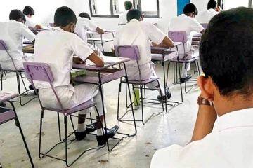 பரீட்சையில் ஆள்மாறாட்டம்; தம்பிக்காக வந்து சிக்கிய அண்ணன்!