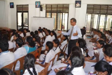 අධ්‍යාපන ක්ෂේත්‍රයම උඩුයටිකුරු කරමින් නව අධ්‍යාපන ප්‍රතිසංස්කරණ රැසක් - නොවැම්බර්වල 1 සිට 11 ශ්‍රේණි දක්වා මාර්ගෝපදේශ මාලාවක්