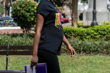 தமிழர் பகுதி ஒன்றில் வீதியில் சென்ற கர்ப்பிணிப் பெண்ணுக்கு நடந்த அதிர்ச்சி சம்பவம்!