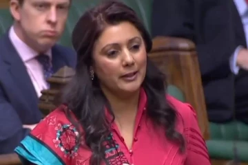 “முஸ்லிம் என்ற காரணத்தினால் நான் பதவியிலிருந்து நீக்கப்பட்டேன்... ” - பெண் எம்.பி. பரபரப்பு புகார்