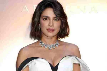 நடிகை பிரியங்கா சோப்ரா அணிந்துவந்த 140 கேரட் வைர நெக்லஸ்.... எத்தனை கோடி தெரியுமா, அம்மாடியோவ்