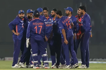 5 விக்கெட் வித்தியசாத்தில் கடுமையாக போராடி வெற்றி பெற்றது இந்திய