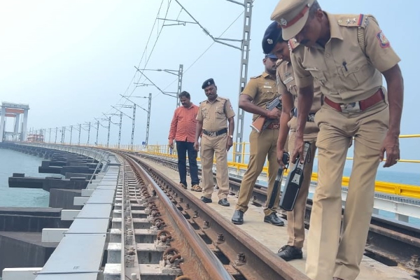 டெல்லி வெடிப்பு சம்பவ எதிரொலி! தமிழகத்தில் பலப்படுத்தப்பட்ட பாதுகாப்பு | Delhi Car Explosion Security Beefed Rameswaram