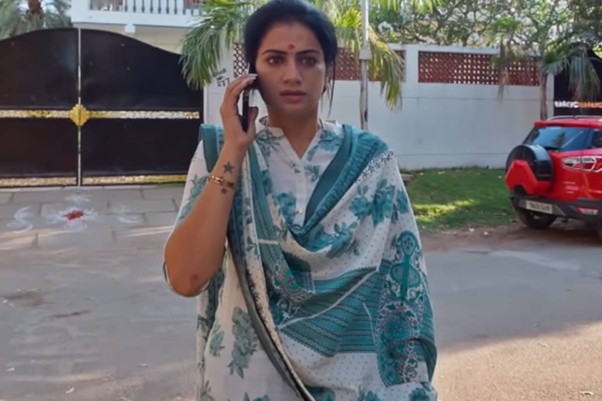 அழகாக தோன்ற எதிர்நீச்சல் சீரியல் நடிகை பார்வதி பயன்படுத்தும் மேக்கப் Item என்ன தெரியுமா? | Ethirneechal Thodargiradhu Parvathy Beauty Secret