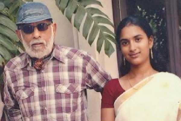 பாலு மகேந்திராவின் தத்து மகள் சக்தியா இது!! ரீசெண்ட் புகைப்படங்கள்.. | Balu Mahendra Adoubt Daughter Sakthi Photos Post
