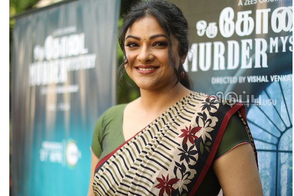 நான் எப்படி நோ சொல்லுவேன்!! கமலுடன் இந்த வேலை செய்து வருகிறேன் பிரபல நடிகை அபிராமி.. | Actress Abhirami Open Work With Kamal Dubbing