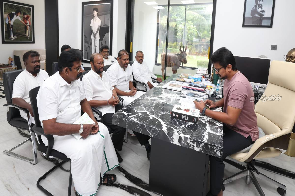 தமிழக எதிர்க்கட்சி தலைவர் உதயநிதி ஸ்டாலினை சந்தித்த தமிழ் அரசியல் தலைவர்கள்..! | Tamil Political Leaders Who Met Udhayanidhi Stalin