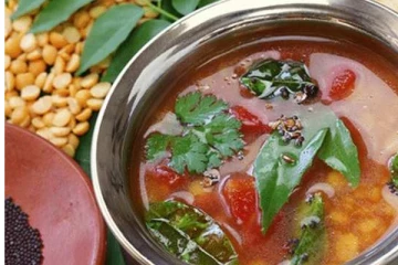 தொண்டைப்புண், இருமலை கட்டுப்படுத்தும் மிளகு ரசம்!  கிராமத்து ஸ்டைலில் இனி குடிங்க...!