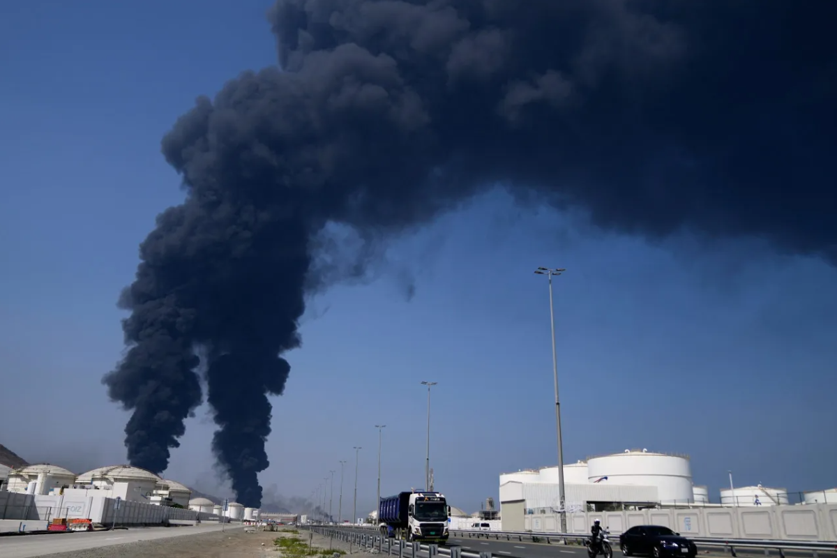 ஈரானின் இடைவிடாத தாக்குதல்களால் அதிரும் வளைகுடா நாடுகள்! | Gulf Nations Rocked By Iran S Relentless Attacks