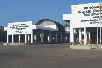 வவுனியாவில் சிலர் அட்டகாசம்: படுகாயமடைந்த வர்த்தகர் (photos)