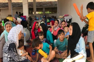 இலங்கையில் தங்கியிருக்கும் 912 வெளிநாட்டு அகதிகள்