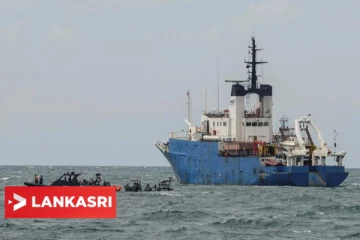 மீன்பிடி படகுடன் மோதிய சரக்கு கப்பல்: 17 மீனவர்கள் மாயம்