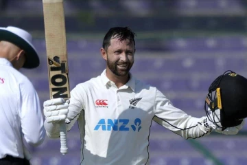 புது வருடத்தில் முதல் சதம் விளாசிய வீரர்! தொடர்ச்சியாக இரண்டாவது முறை