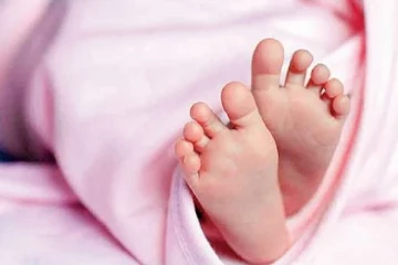 பச்சிளம் சிசுவை ICUவில் விட்டுவிட்டு பெற்றோர் தலைமறைவு; இலங்கையில் சம்பவம்