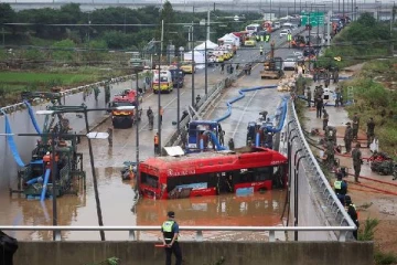 சுரங்கப்பாதையில் கொத்தாக பலர் பலியான சம்பவம்: விசாரணையை எதிர்கொள்ளும் 36 அதிகாரிகள்