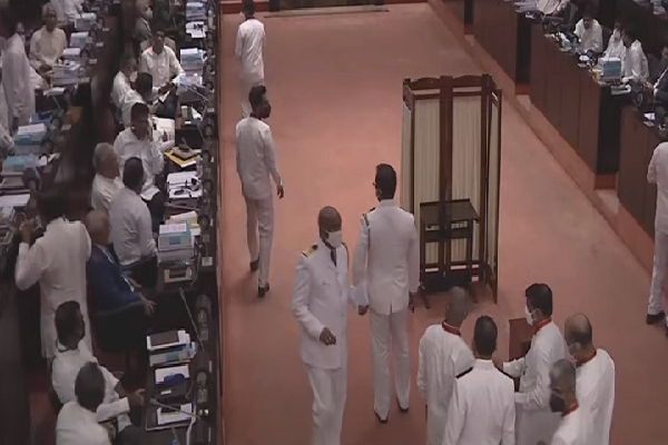 பிரதி சபாநாயகரை தெரிவுசெய்வதற்கான வாக்கெடுப்பு ஆரம்பம்!! - ஐபிசி தமிழ்