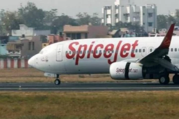 பாகிஸ்தானில் திடீரென தரையிறங்கிய இந்திய விமானத்தால் ஏற்பட்ட பரபரப்பு!