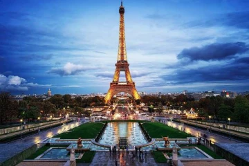 மின்னொளியில் ஜொலிக்கும் ஈபிள் கோபுரத்தில் ஏற்படவுள்ள மாற்றம்!