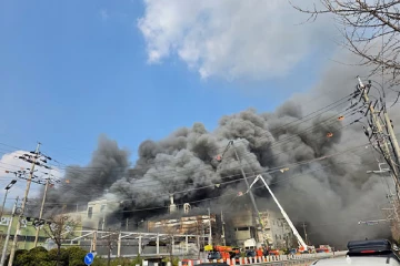 දකුණු කොරියාවේ කම්හල ගින්නක් - 35 කට බරපතලයි