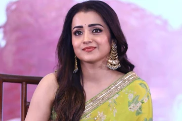 மேடையில் சமாளித்த திரிஷா.. திருமணம் எப்போ என கேட்ட தொகுப்பாளருக்கு இப்படி ஒரு பதிலா