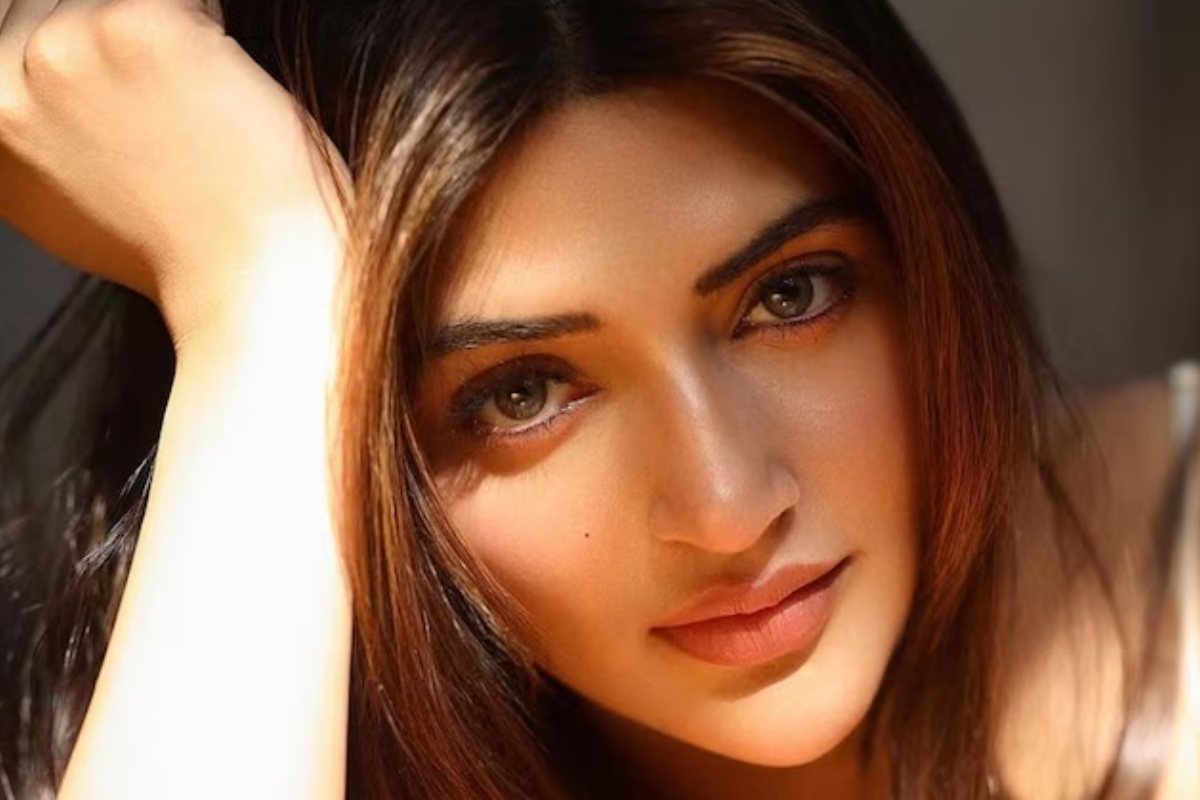 கண்ணீர் விட்டு அழுத நடிகை ஸ்ரீலீலா.. காரணம் இதுதானா | Sreeleela Deeply Affected By Social Media Trolling கண்ணீர் விட்டு அழுத நடிகை ஸ்ரீலீலா.. காரணம் இதுதானா | Sreeleela Deeply Affected By Social Media Trolling