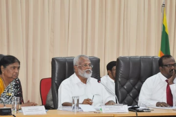 கடற்றொழிலாளர் பிரச்சினை தீர்விற்கு தமிழ் நாடாளுமன்ற உறப்பினர்கள் ஒத்துழைப்பார்கள்: டக்ளஸ் நம்பிக்கை(Photos)