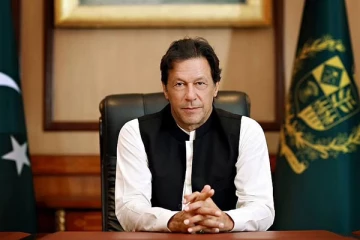 பாகிஸ்தான் அரசு கவிழ்ந்தது - பிரதமர் பதவியிலிருந்து இம்ரான் கான் வெளியேற்றம்