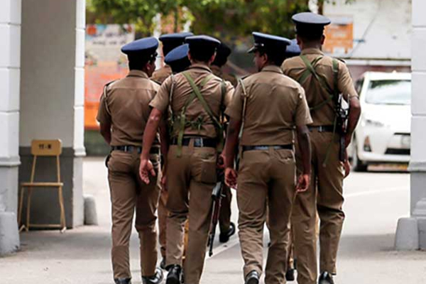 மோட்டார் சைக்கிள் திருட்டில் ஈடுபட்டு வந்த நால்வர் கைது | Four Arrested For Motorcycle Theft