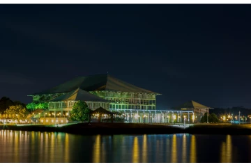 புதிய பிரதமரின் முதலாவது நாடாளுமன்ற அமர்வு  - உறுப்பினர்களுக்கு தீவிர பாதுகாப்பு