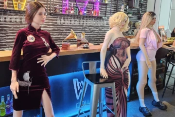 பாலியல் பொம்மைகளில் AI தொழில்நுட்பம்; குவியும் ஆர்டர்கள் - என்ன ஸ்பெஷல் தெரியுமா?