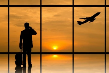 5 பெண்கள் உட்பட 12 பேர் அதிரடியாக கைது