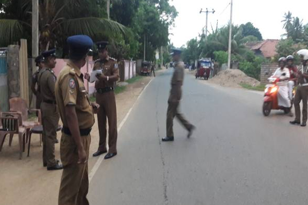 முல்லைத்தீவில் 20 வயதான இளைஞனை அதிரடியாக கைதுசெய்த பொலிஸார்! | A Youth Was Arrested With Ice Drugs In Mullaitivu