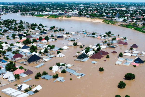 அனர்த்தம் காரணமாக உயிரிழந்தோரின் எண்ணிக்கை உயர்வு: மேலும் அதிகரிக்கும் என அச்சம் | Sri Lanka Flood Death Toll Increase