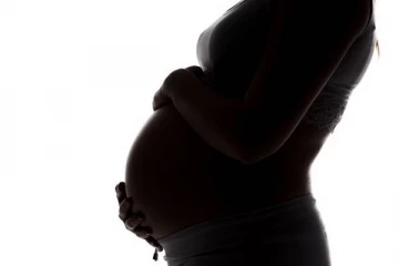 அரிய வகை பெண்.. 2 யூட்ரஸ்.. ஒரே சமயத்தில் பிறந்த 2 குழந்தைகள் - நெகிழ்ச்சி சம்பவம்!