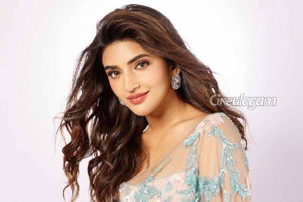 காலை எழுந்தவுடன் அதை செய்வேன்.. நடிகை ஸ்ரீலீலா சொன்ன ரகசியம்! | Sreeleela Open Talk About Songs Details காலை எழுந்தவுடன் அதை செய்வேன்.. நடிகை ஸ்ரீலீலா சொன்ன ரகசியம்! | Sreeleela Open Talk About Songs Details