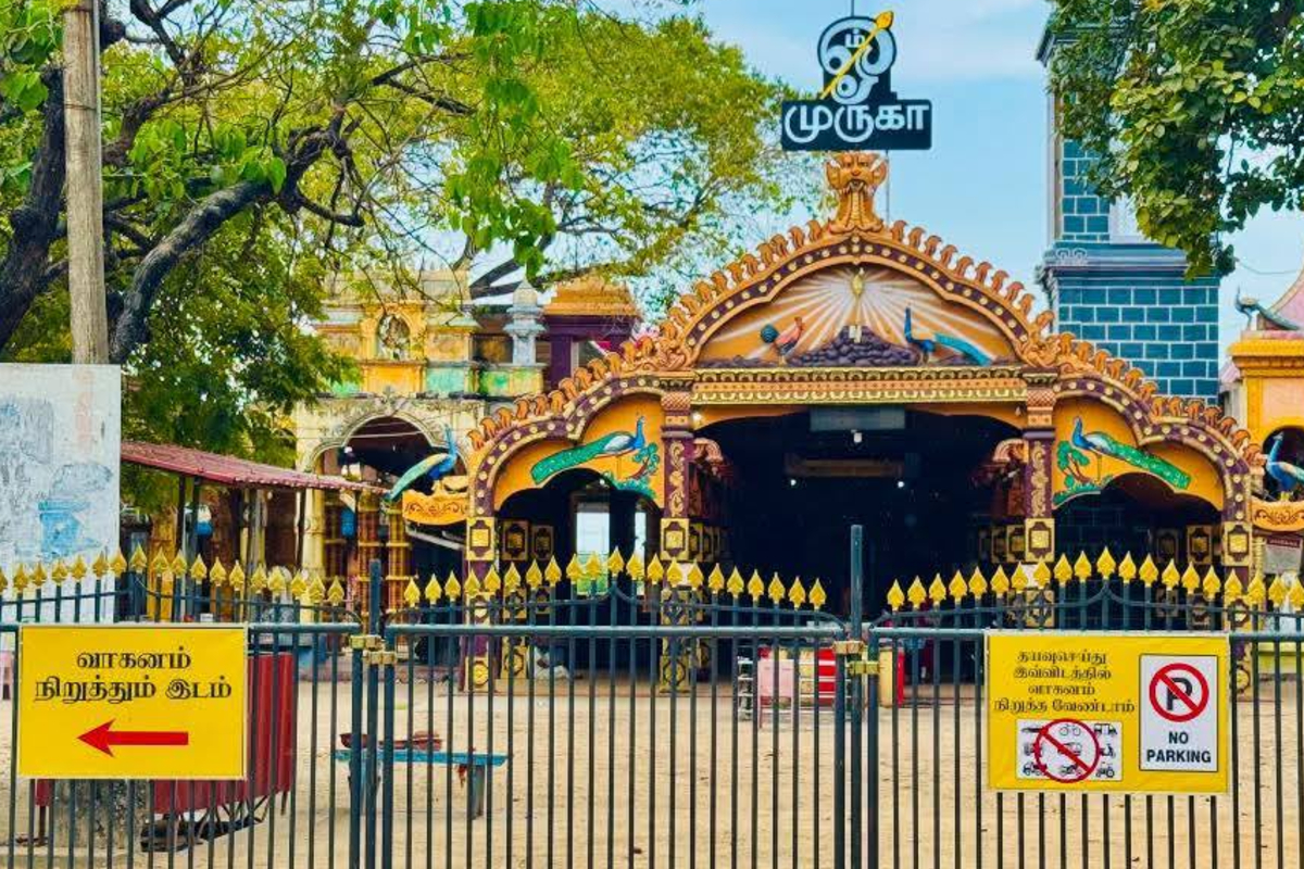 தொண்டமானாறு செல்வ சந்நிதியான் ஆலயத்திலும் தடுப்பு வேலிகள்! | Jaffna Thondamanaru Selva Sannithi Barriers தொண்டமானாறு செல்வ சந்நிதியான் ஆலயத்திலும் தடுப்பு வேலிகள்! | Jaffna Thondamanaru Selva Sannithi Barriers