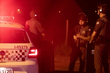 பிரேசிலில் திடீரென துப்பாக்கிச்சூடு: பொலிஸ் அதிகாரி உட்பட 20 பேர் உயிரிழப்பு!