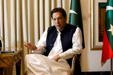 இம்ரான் கான் ஆபத்தான மனிதர்! இராணுவ அமைச்சர் எச்சரிக்கை