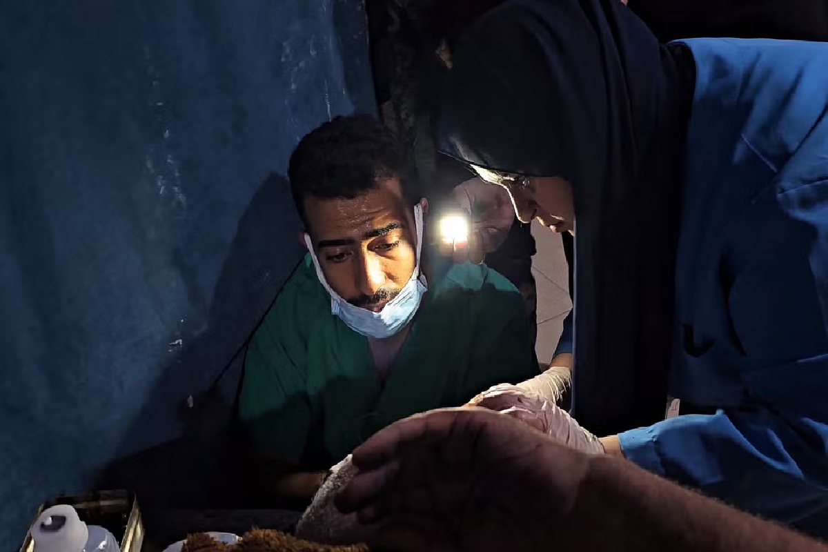 போரினால் முடங்கிய காசா வைத்தியசாலைகள் ; கடும் நெருக்கடி | Gaza Hospitals Crippled By War Severe Crisis போரினால் முடங்கிய காசா வைத்தியசாலைகள் ; கடும் நெருக்கடி | Gaza Hospitals Crippled By War Severe Crisis