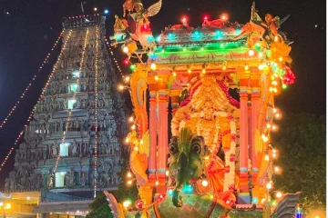 நயினாதீவு நாகபூசணி அம்மன் ஆலயத்தின் தெப்போற்சவம் (Photos)