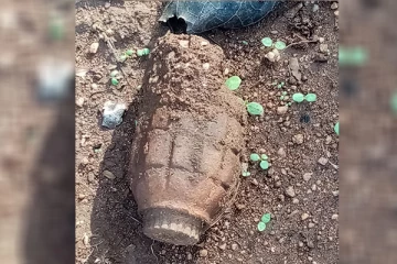 இந்திய இராணுவத்தால் பயன்படுத்தப்படுகின்ற இரு கைக்குண்டுகள் வவுனியாவில் மீட்பு