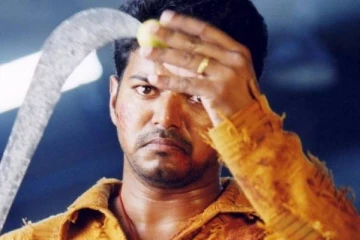 18 வருஷமா என்ன மறந்துட்டியே தளபதி! விஜய்க்காக ஏங்கி தவிக்கும் பிரபல இயக்குனர்..