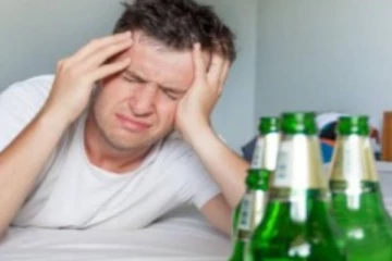 இப்படியெல்லாமா விடுப்பு கேட்பது.. உயர் அதிகாரிக்கு வாட்ஸ் அப் மூலம் ஊழியர் சொன்ன அதிர்ச்சி காரணம்!