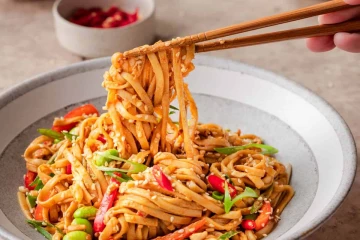 நூடுல்ஸ் சாப்பிட்ட நபருக்கு நேர்ந்த சோகம்! 8 ஆண்டாக தொண்டையில் இருந்த சாப்ஸ் ஸ்டிக்