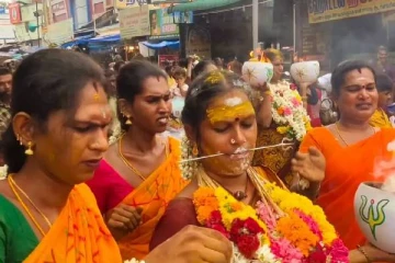 21 அடி நீளமுள்ள அலகு: பக்தர்கள் நேர்த்திக்கடன்