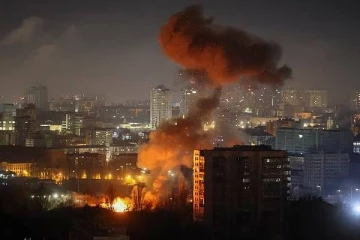 உக்ரைன் தலைநகரின் ஒவ்வொரு மாவட்டமாக குறிவைத்து நொறுக்கிய ரஷ்யா: பற்றியெரியும் நெருப்பு