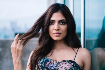 நடிகை மாளவிகா மோகனனின் முகத்திற்கு என்ன ஆச்சு.. அதிர்ச்சியில் ரசிகர்கள்