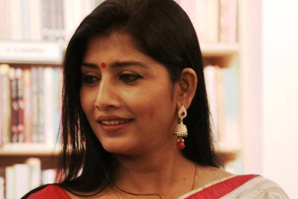 பிரபுதேவாவின் பெண்ணின் மனதை தொட்டு பட நடிகை ஜெயா சீல் மகன்கள் போட்டோ | Prabhu Deva Movie Actress Jaya Seal Sons Photo